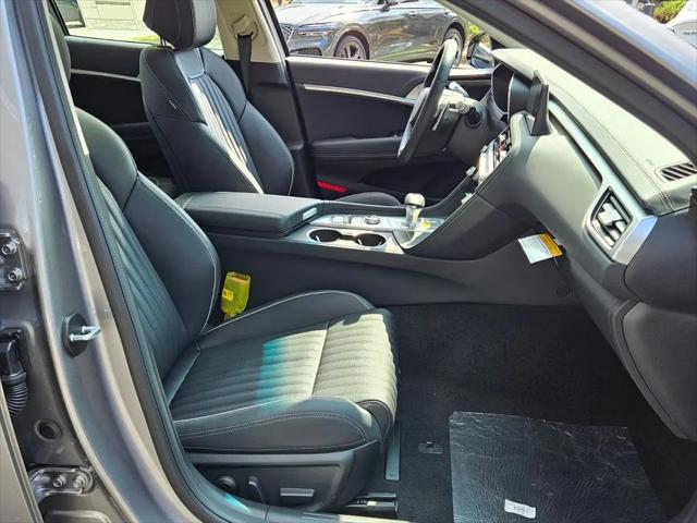 2026 Genesis G70 2.5T RWD Prestige