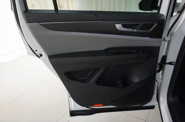 2026 Volkswagen Atlas Peak Edition