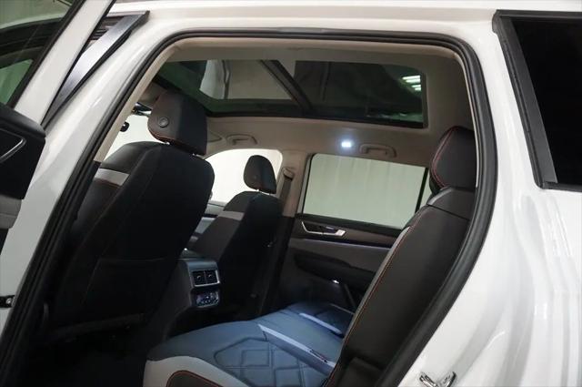 2026 Volkswagen Atlas Peak Edition