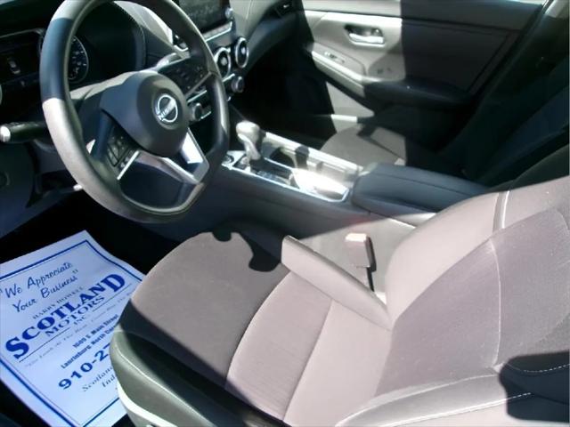 2024 Nissan Sentra SV Xtronic CVT