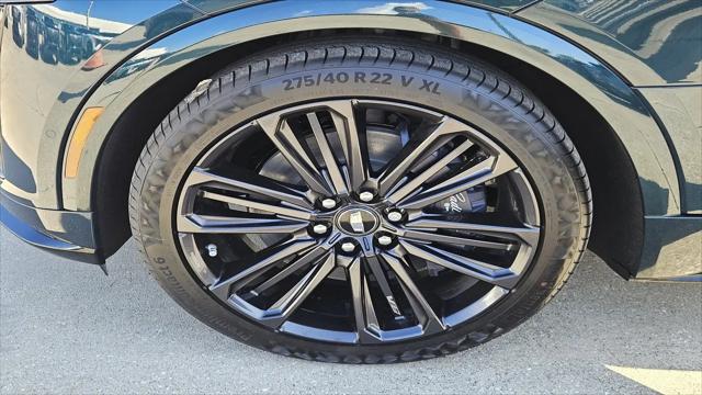 2026 Cadillac iQ V-Series AWD