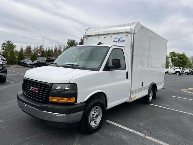 2025 GMC Savana Cutaway Work Van