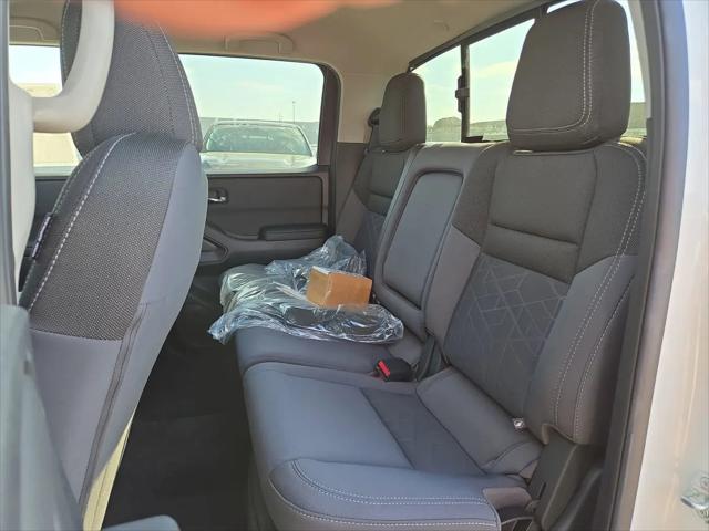 2025 Nissan Frontier Crew Cab SV 4x2