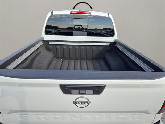 2025 Nissan Frontier Crew Cab SV 4x2