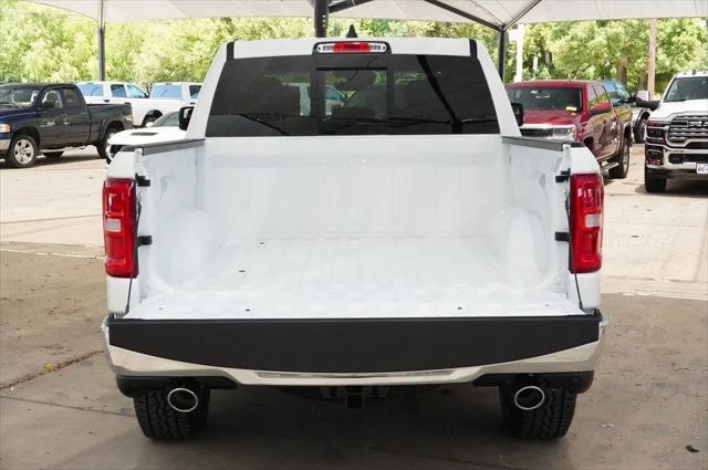 2026 Ram 1500 Lone Star Crew Cab 4x4 5'7" Box