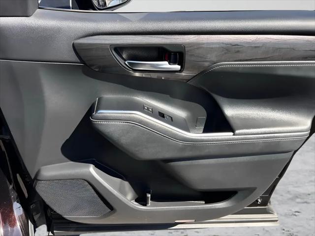2020 Toyota Highlander Platinum