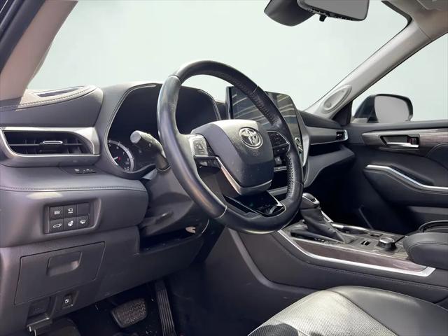 2020 Toyota Highlander Platinum