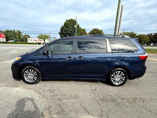 2019 Toyota Sienna XLE 8 Passenger