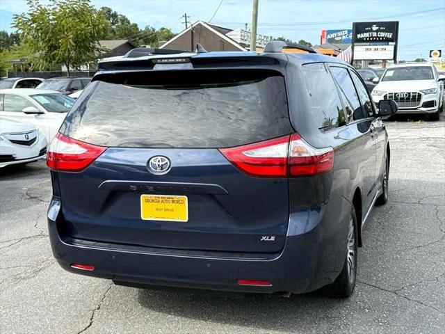2019 Toyota Sienna XLE 8 Passenger