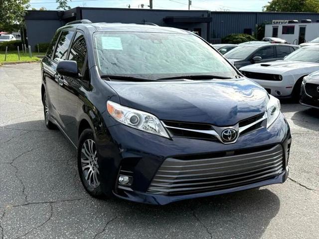2019 Toyota Sienna XLE 8 Passenger