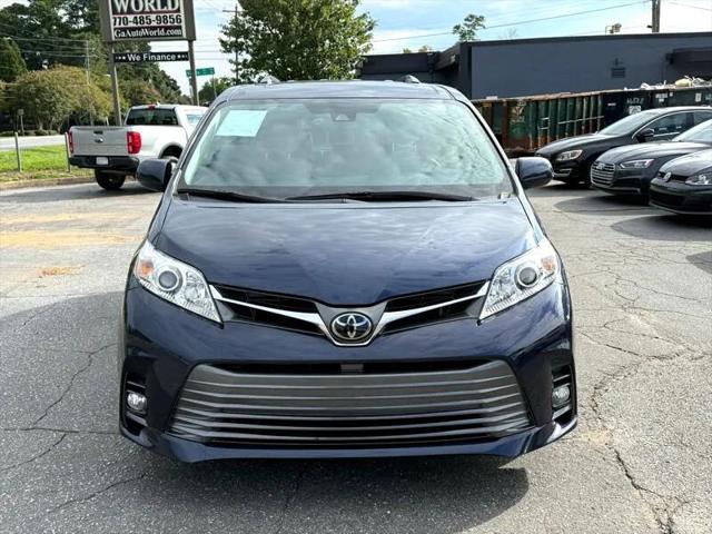 2019 Toyota Sienna XLE 8 Passenger