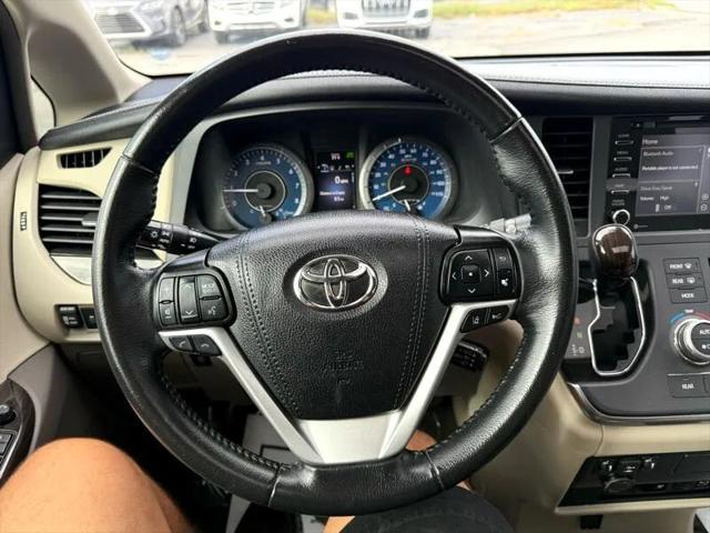 2019 Toyota Sienna XLE 8 Passenger