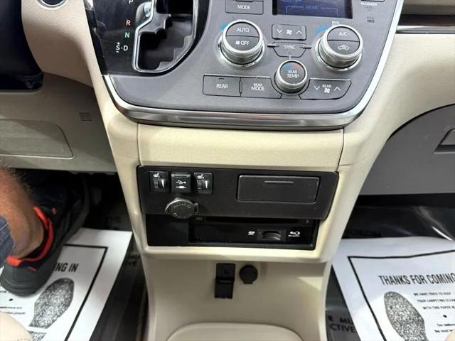 2019 Toyota Sienna XLE 8 Passenger