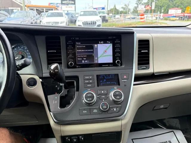 2019 Toyota Sienna XLE 8 Passenger