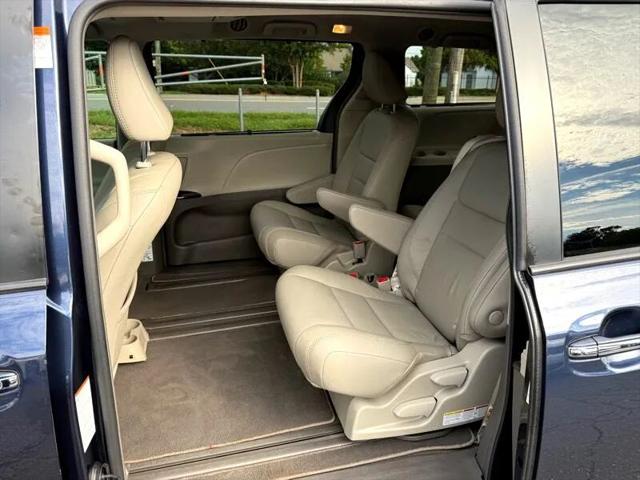 2019 Toyota Sienna XLE 8 Passenger