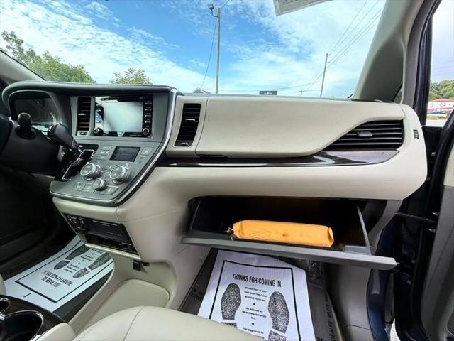 2019 Toyota Sienna XLE 8 Passenger