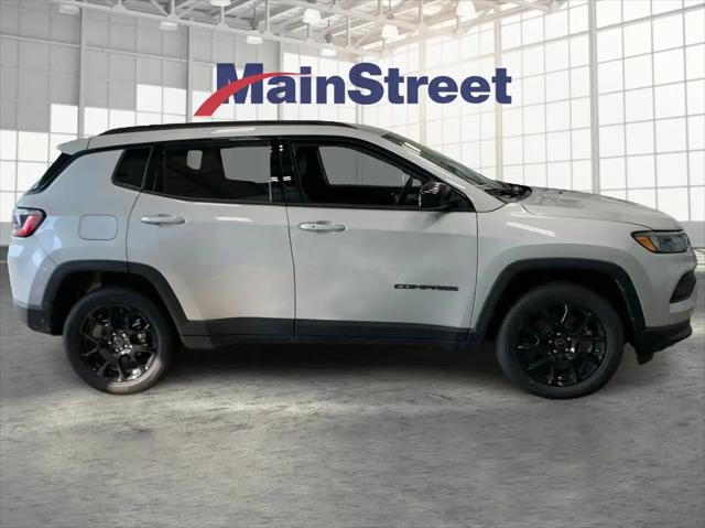 2026 Jeep Compass Latitude Altitude