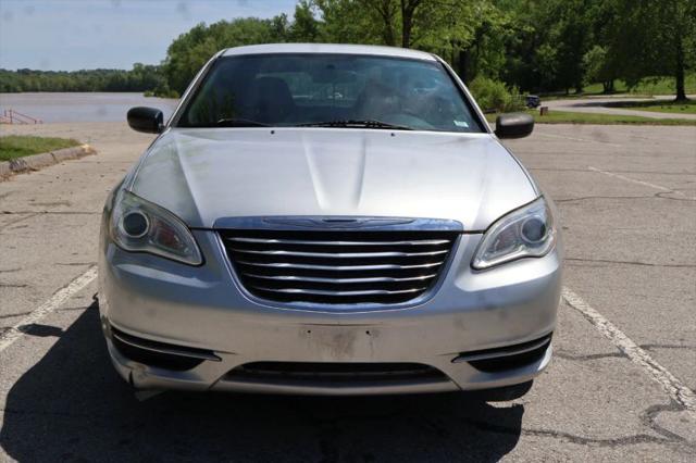 2012 Chrysler 200 Touring