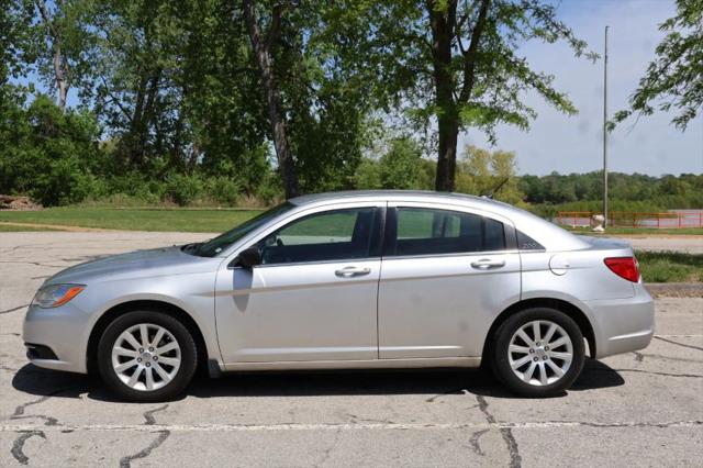 2012 Chrysler 200 Touring