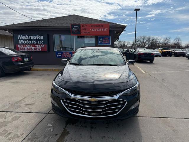 2022 Chevrolet Malibu FWD LT
