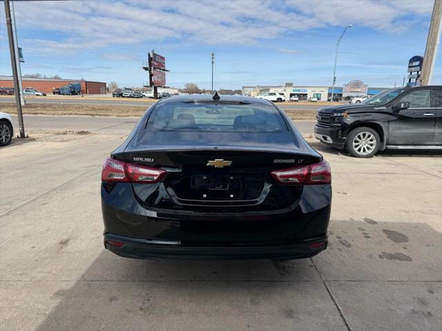2022 Chevrolet Malibu FWD LT