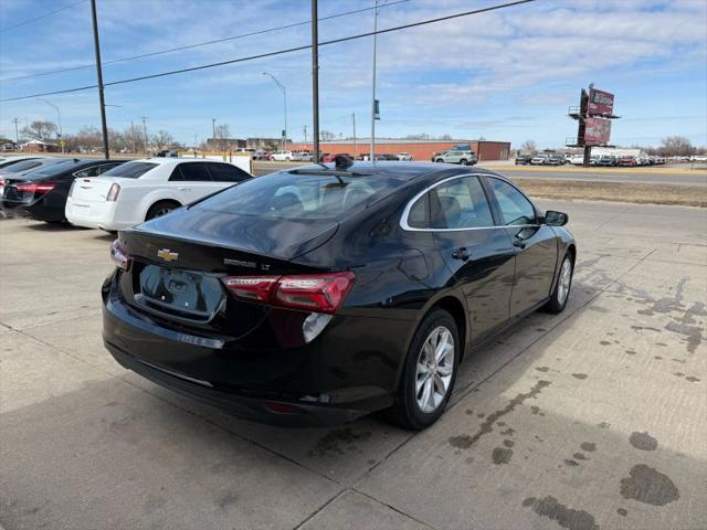 2022 Chevrolet Malibu FWD LT
