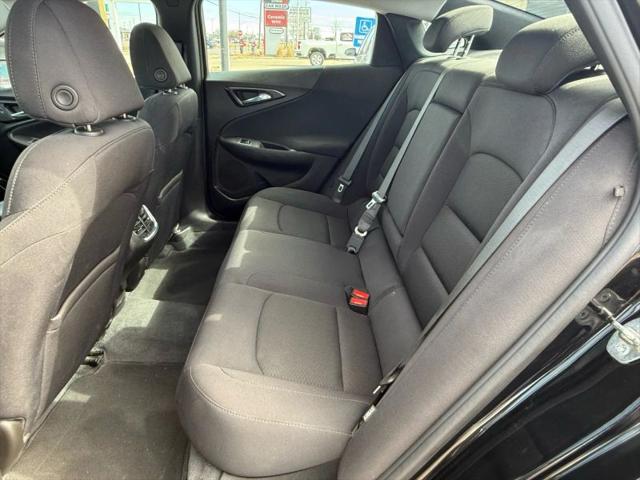 2022 Chevrolet Malibu FWD LT