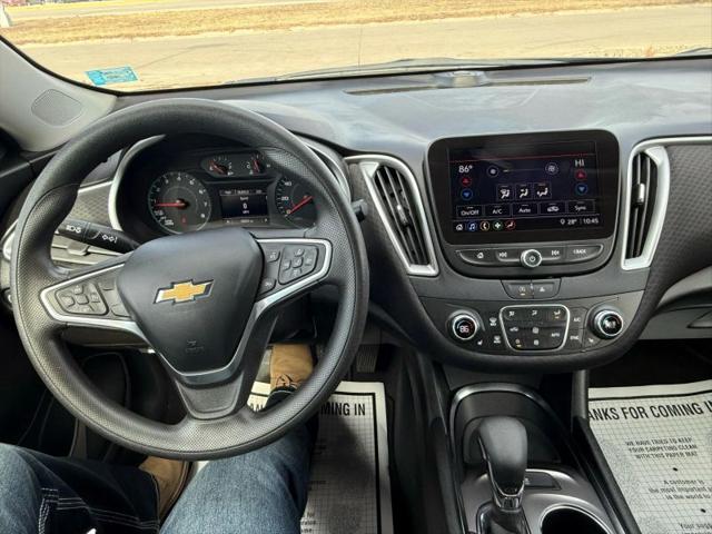 2022 Chevrolet Malibu FWD LT