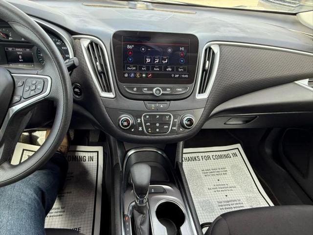2022 Chevrolet Malibu FWD LT
