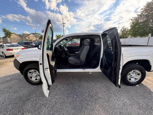 2019 Toyota Tacoma SR