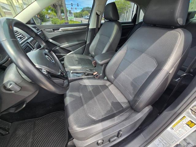 2018 Volkswagen Passat 2.0T SE