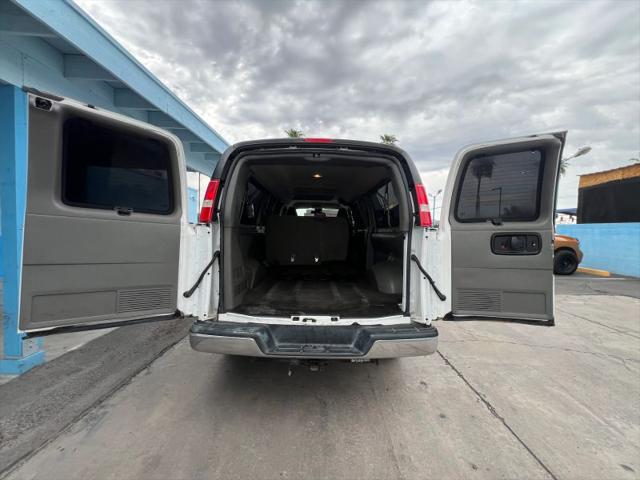 2019 Chevrolet Express LT