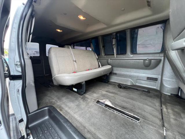 2019 Chevrolet Express LT