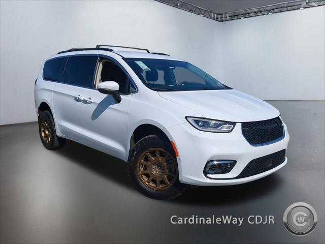 2023 Chrysler Pacifica Touring L AWD