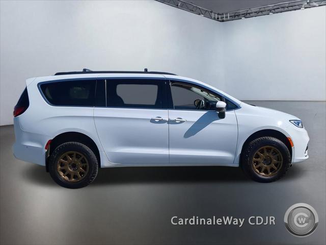 2023 Chrysler Pacifica Touring L AWD