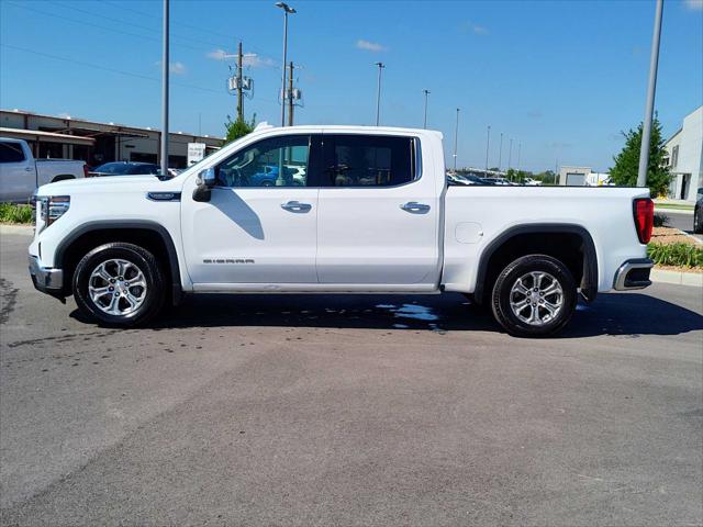2024 GMC Sierra 1500 2WD Crew Cab Short Box SLT