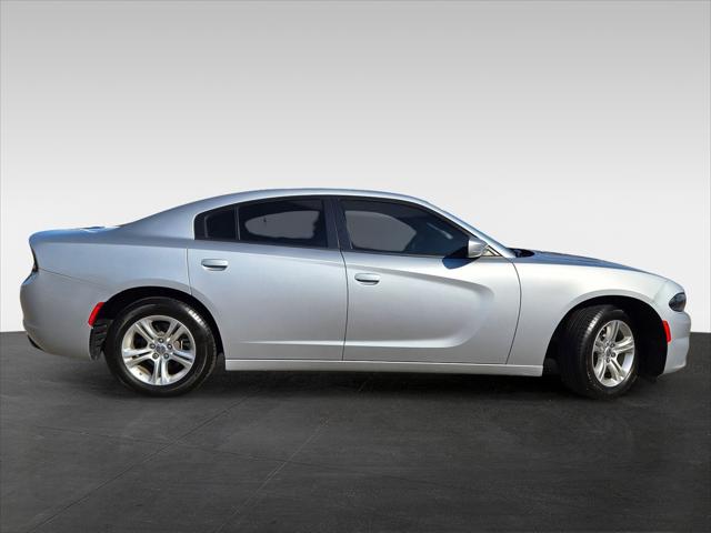 2022 Dodge Charger SXT RWD