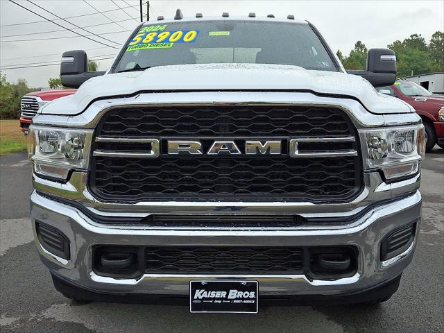 2024 RAM 3500 Chassis Tradesman/SLT/Laramie/Limited