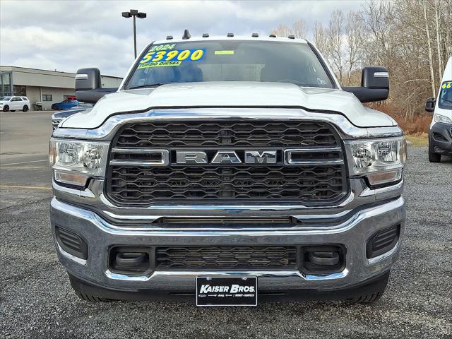 2024 RAM 3500 Chassis Tradesman/SLT/Laramie/Limited