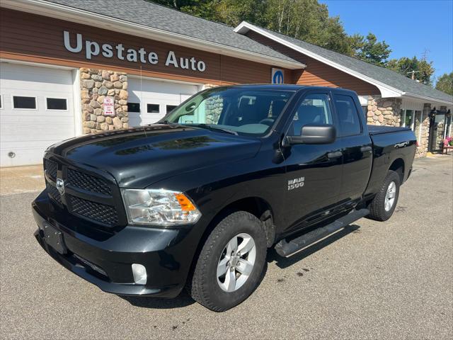 2018 RAM 1500 Express Quad Cab 4x4 64 Box