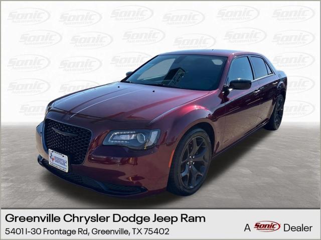 2022 Chrysler 300 Touring