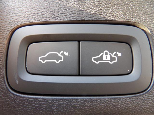 2026 Volvo XC60 B5 Core