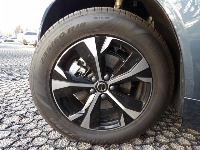 2026 Volvo XC60 B5 Core