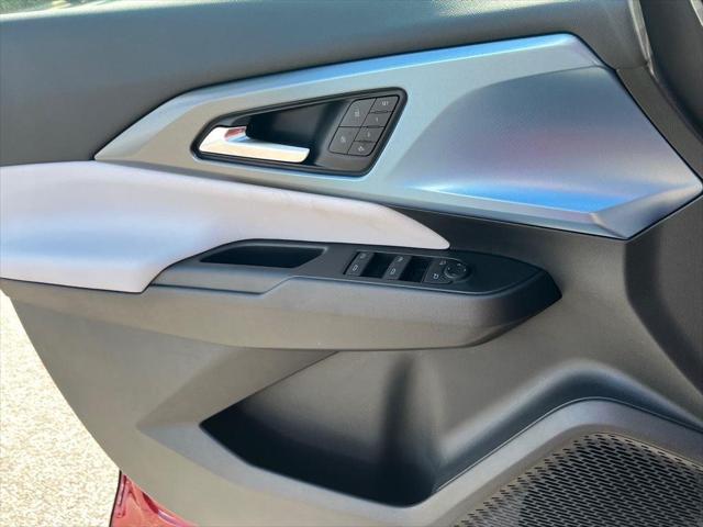 2025 Chevrolet Equinox LT 2