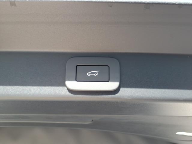 2025 Land Rover Range Rover Sport P360 SE