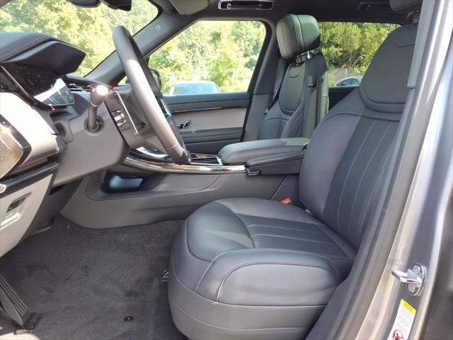 2025 Land Rover Range Rover Sport P360 SE