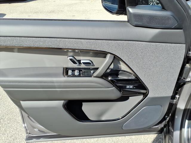 2025 Land Rover Range Rover Sport P360 SE