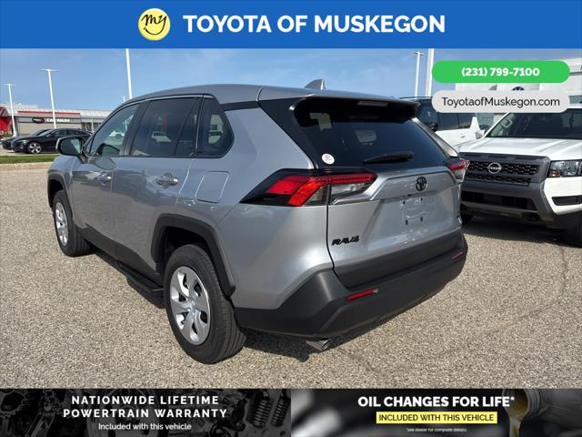2025 Toyota RAV4 LE