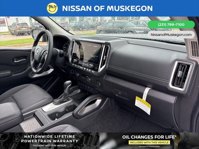 2025 Nissan Frontier Crew Cab SV 4x4