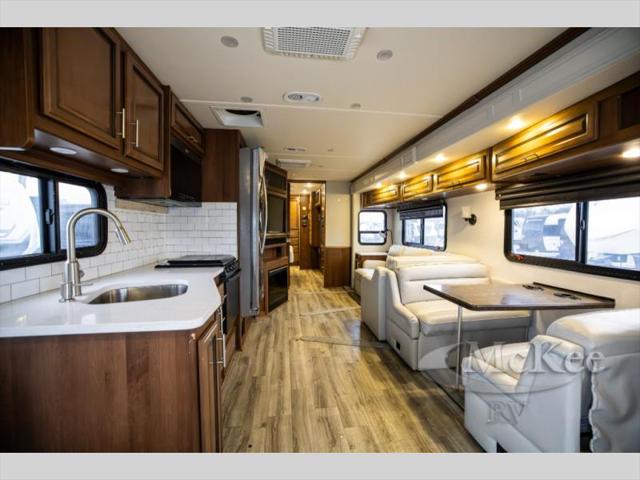 2014 Ford F-53 Unknown
